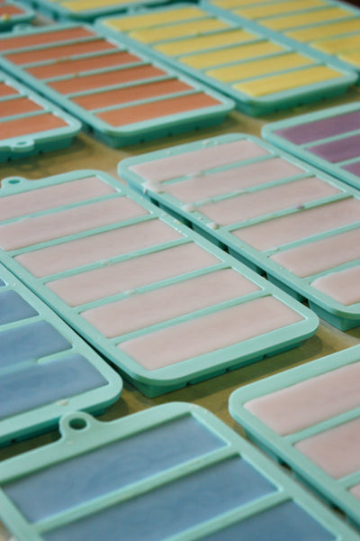 Paraffin-Soy Wax Melts (Snap Bars)