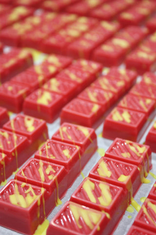 Paraffin-Soy Wax Melts (Snap Bars)